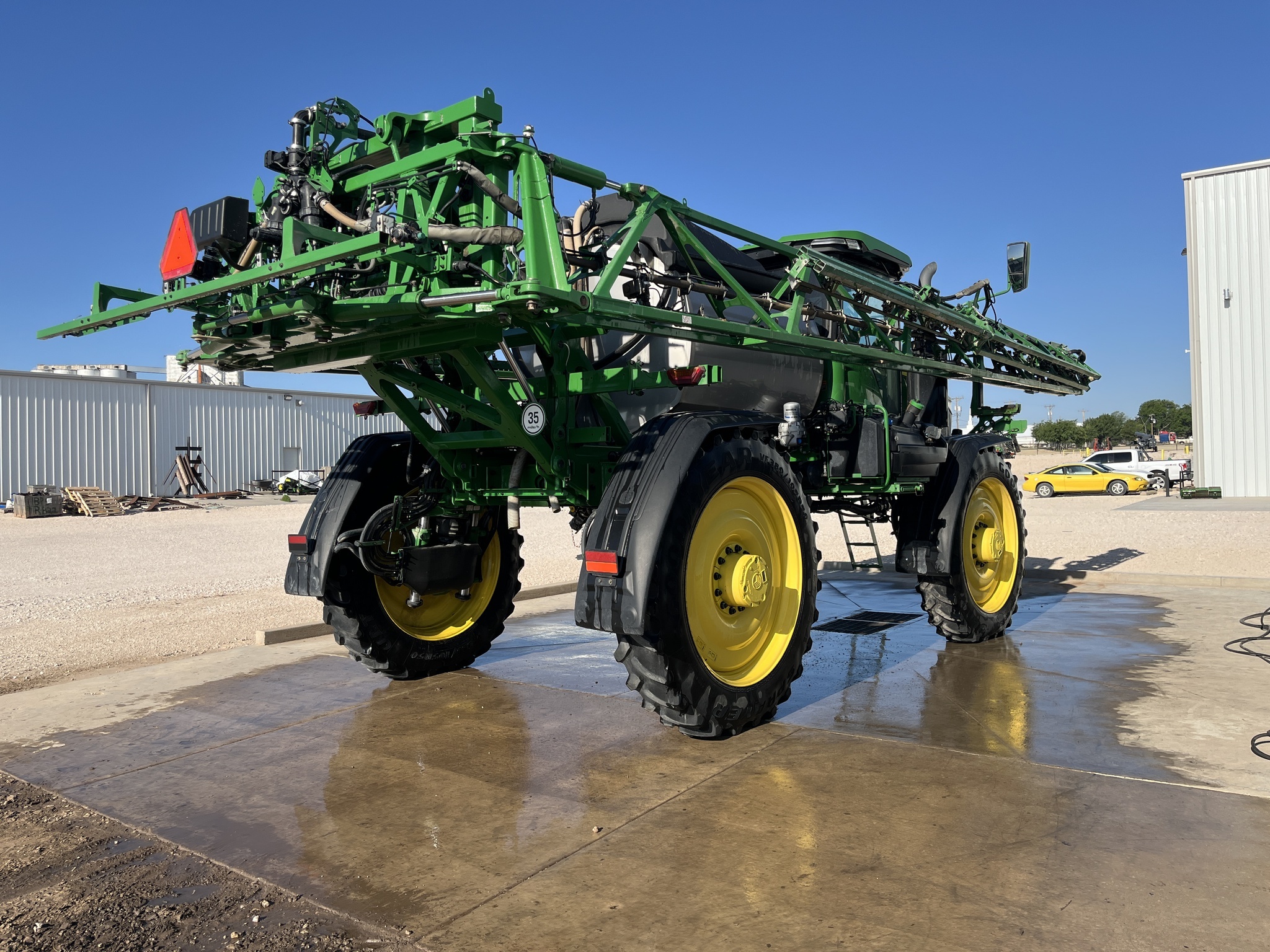 2023 John Deere 612R Self-Propelled Sprayer