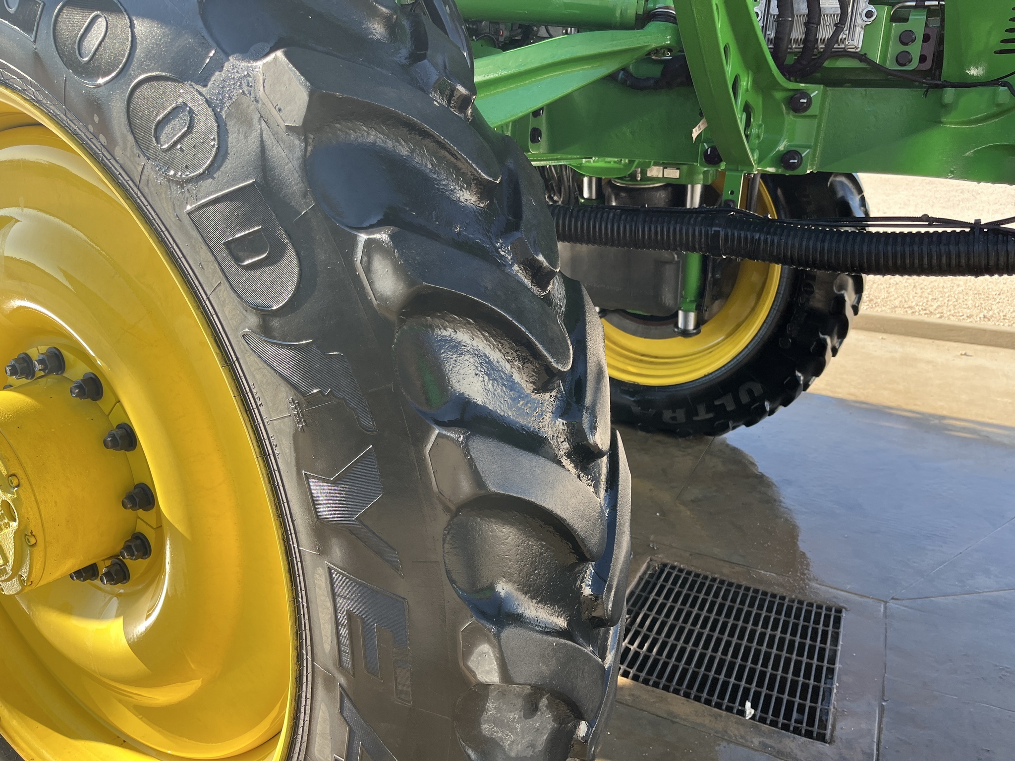 2023 John Deere 612R Self-Propelled Sprayer