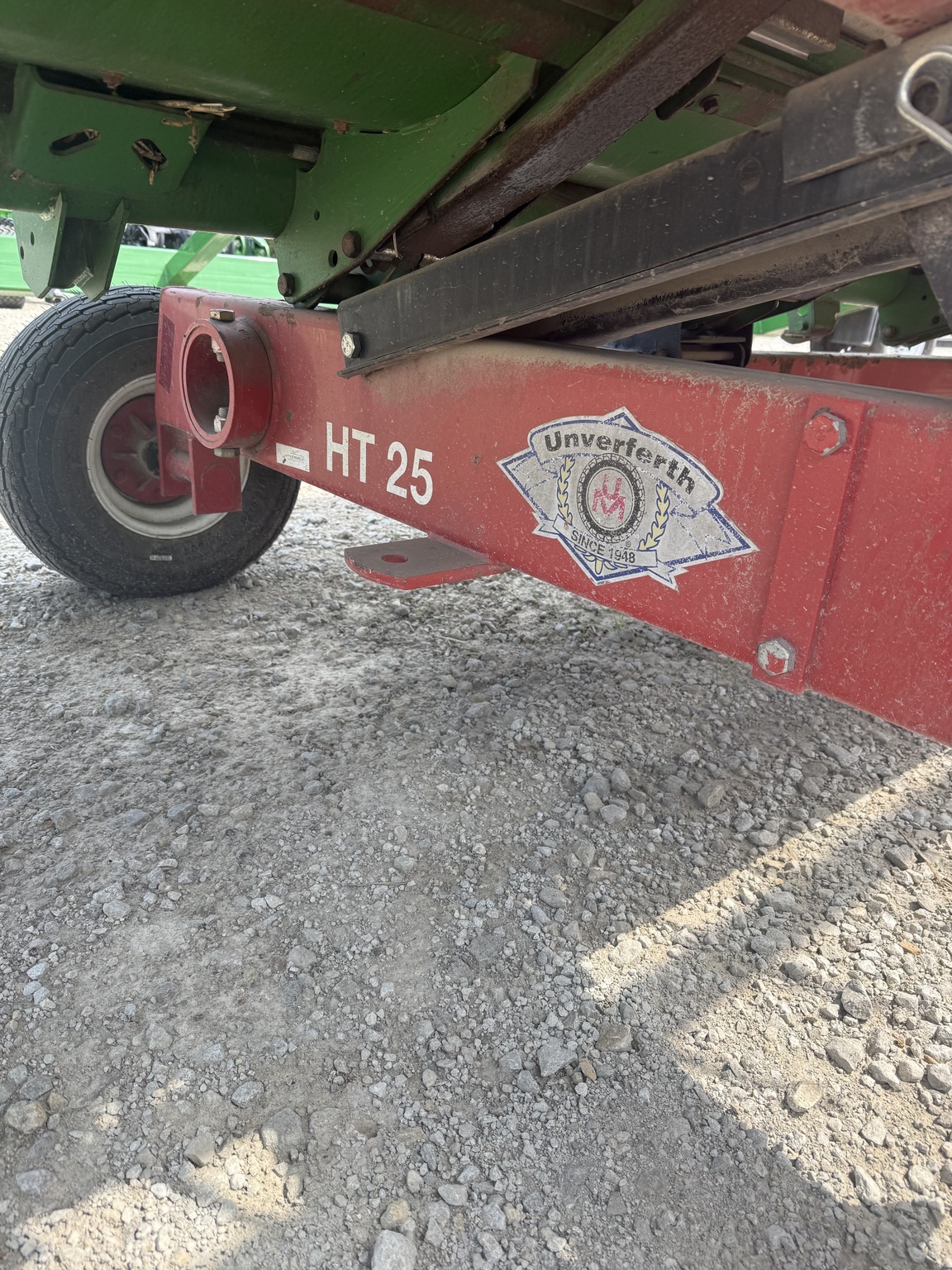  Unverferth HT25 Header Trailer