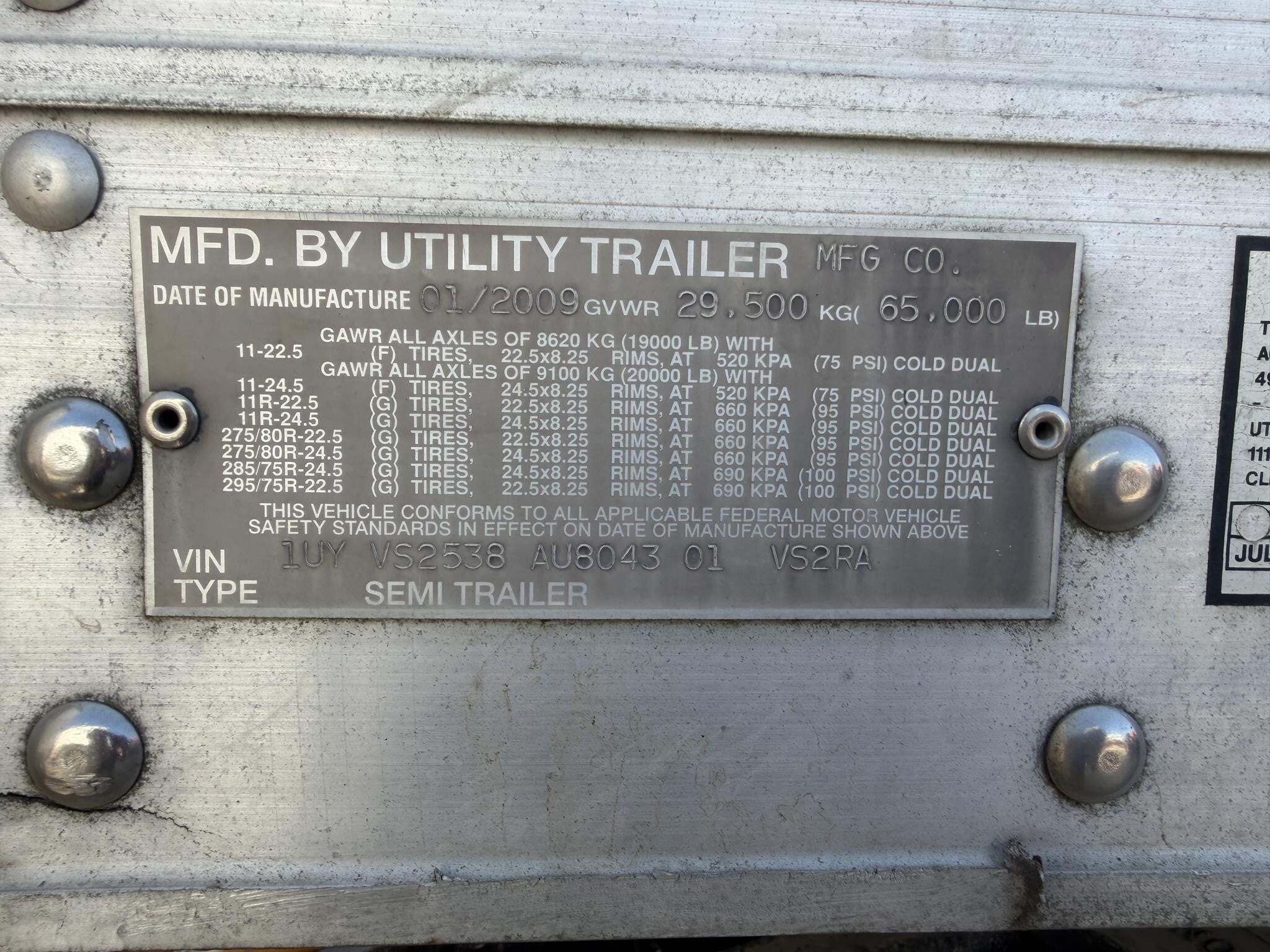 2010 Utility 53 FT REEFER Box Trucks/Trailer