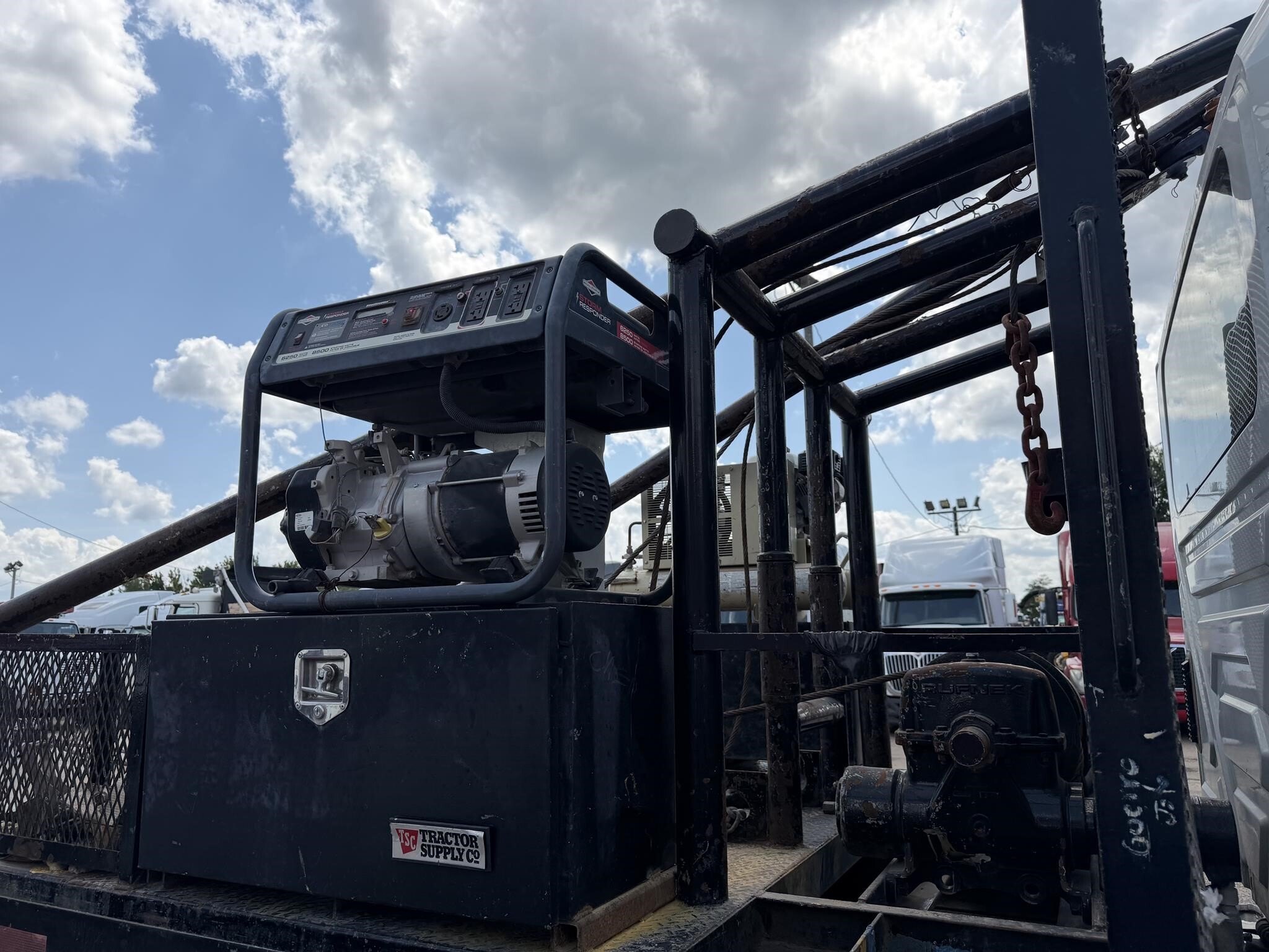 2022 International MV Box Trucks/Trailer