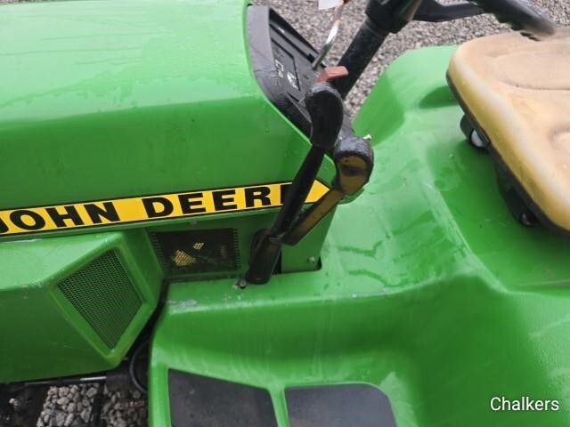 1988 John Deere 318 Lawn Mower