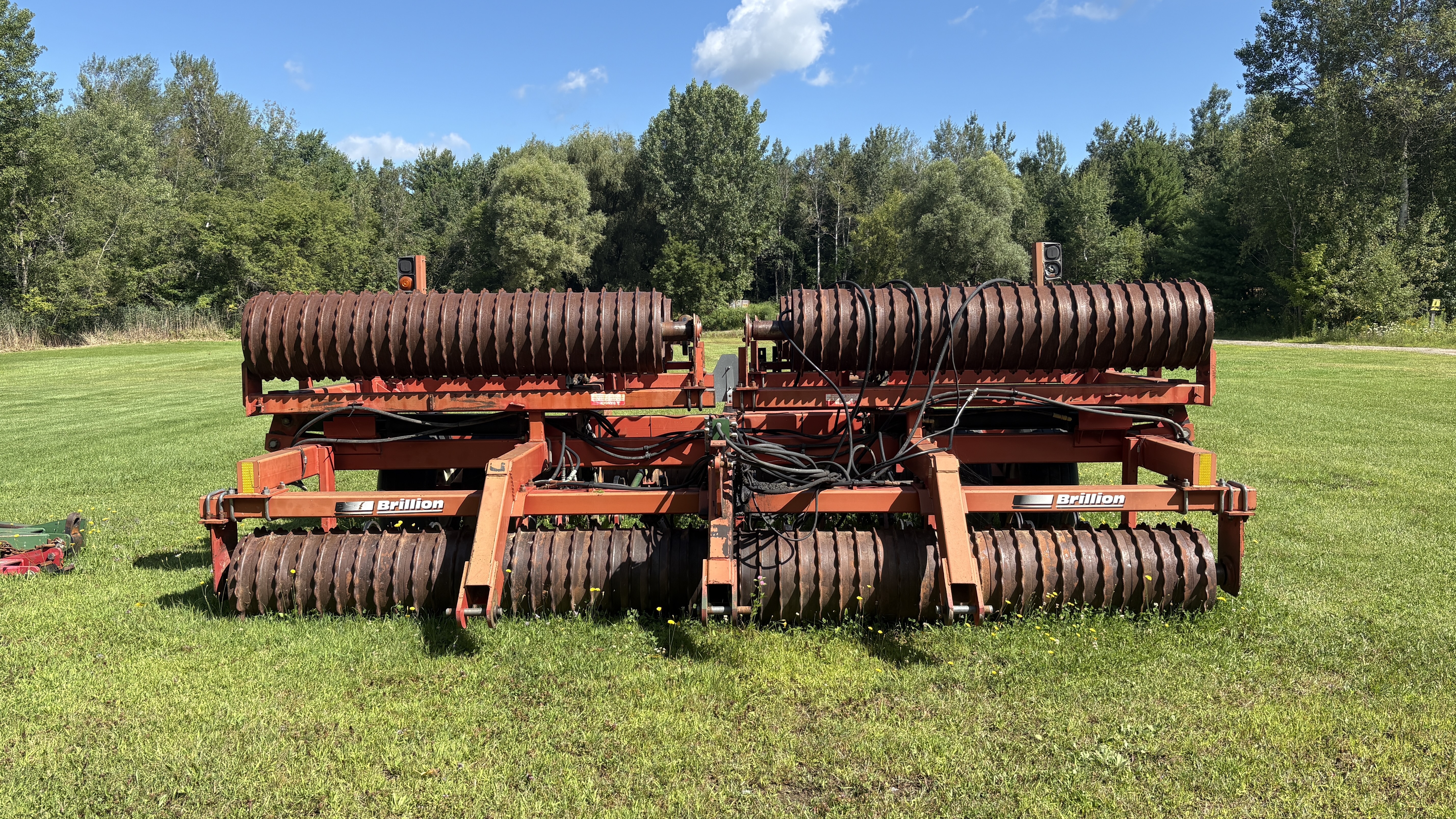  Brillion WL360 Mulchers / Cultipacker