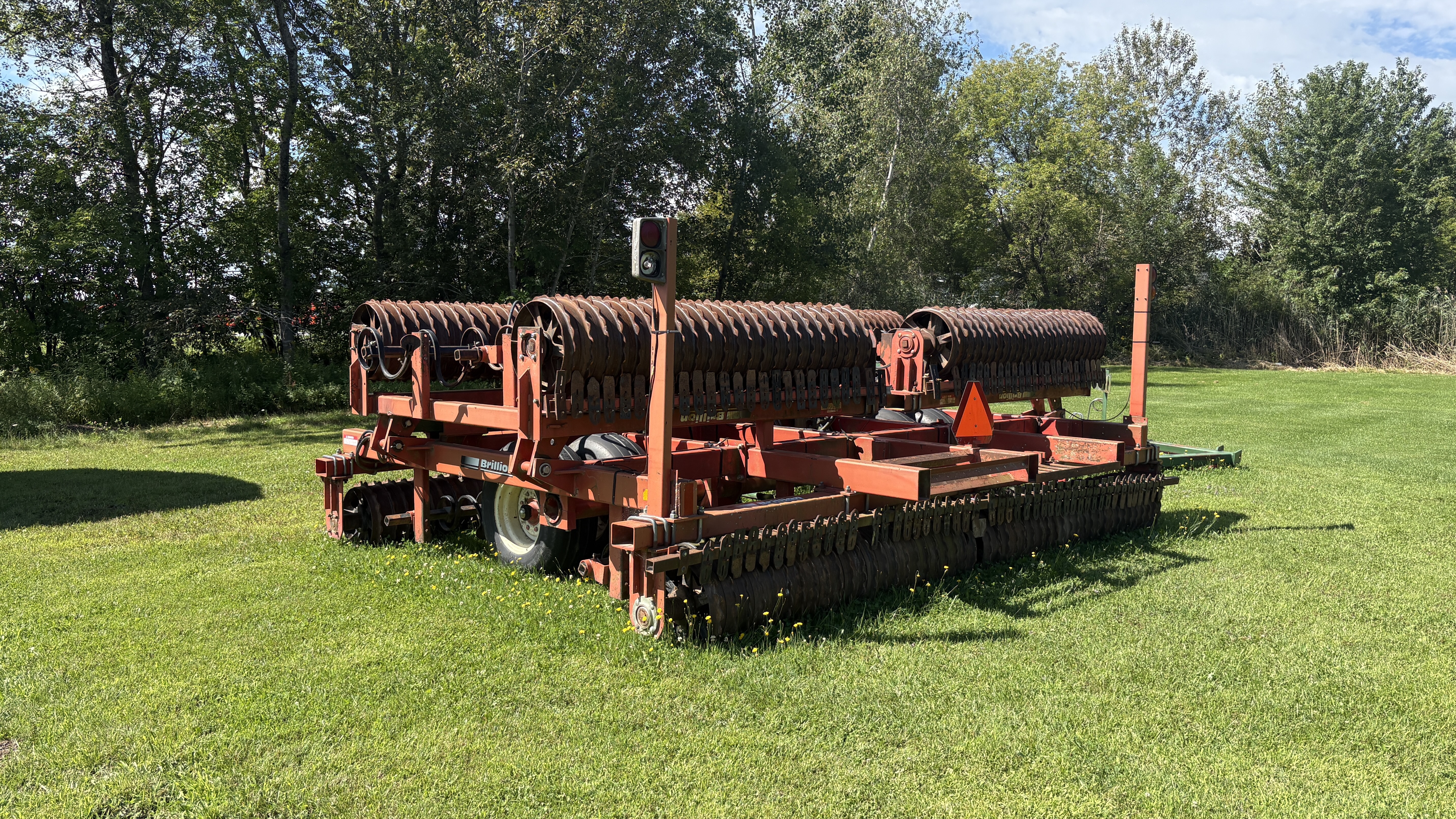  Brillion WL360 Mulchers / Cultipacker