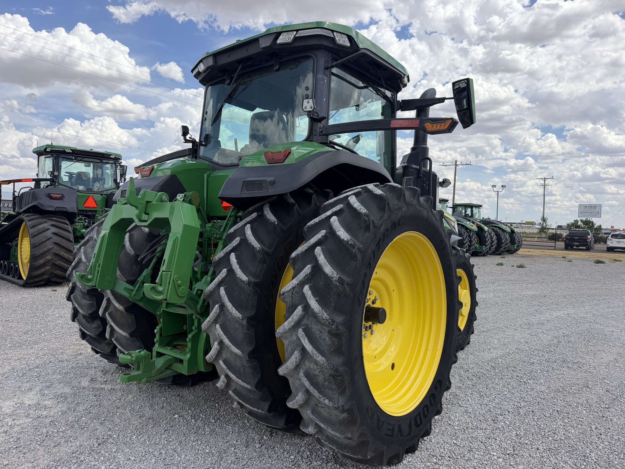2022 John Deere 8R 310 Tractor