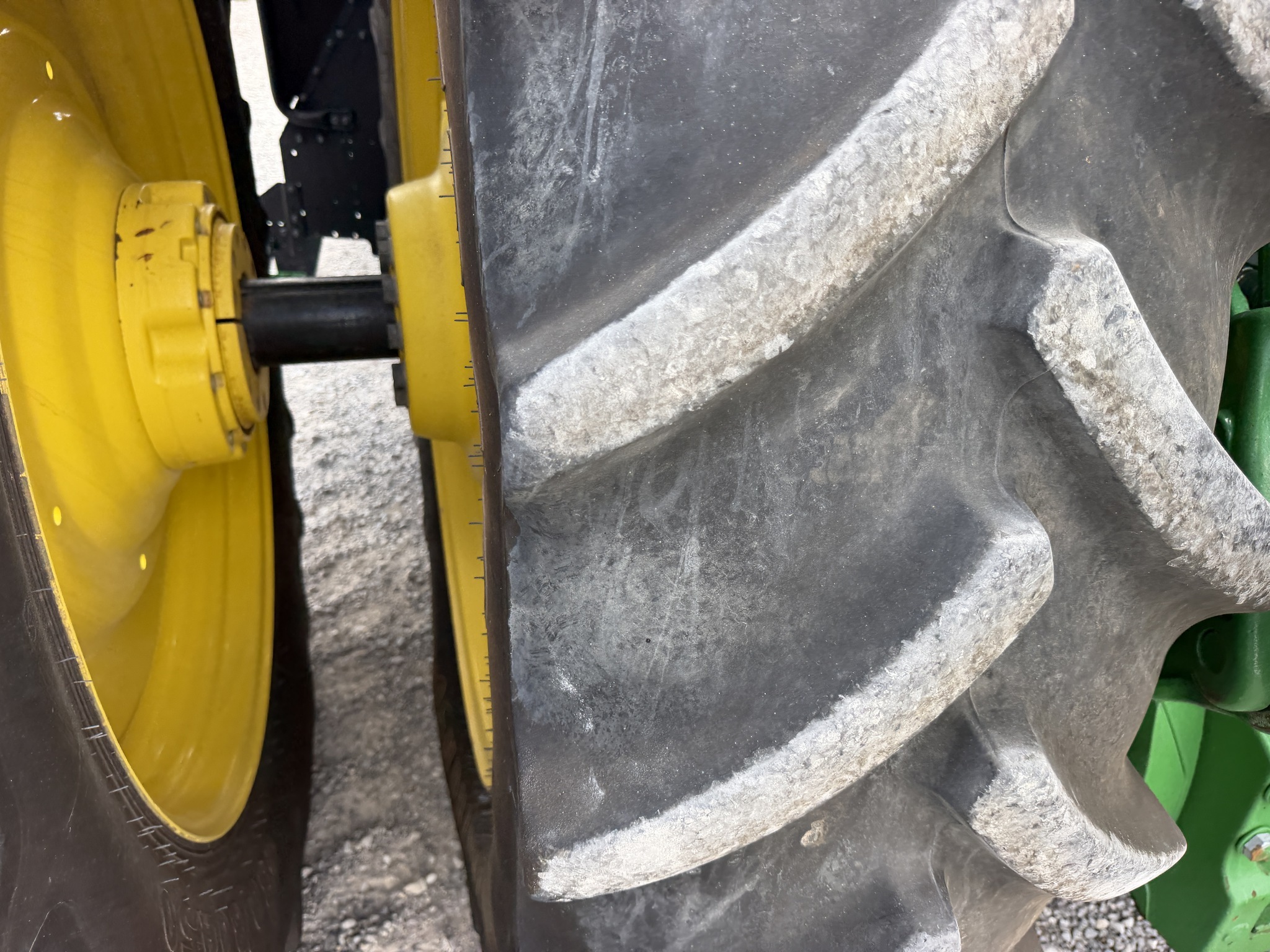 2022 John Deere 8R 310 Tractor
