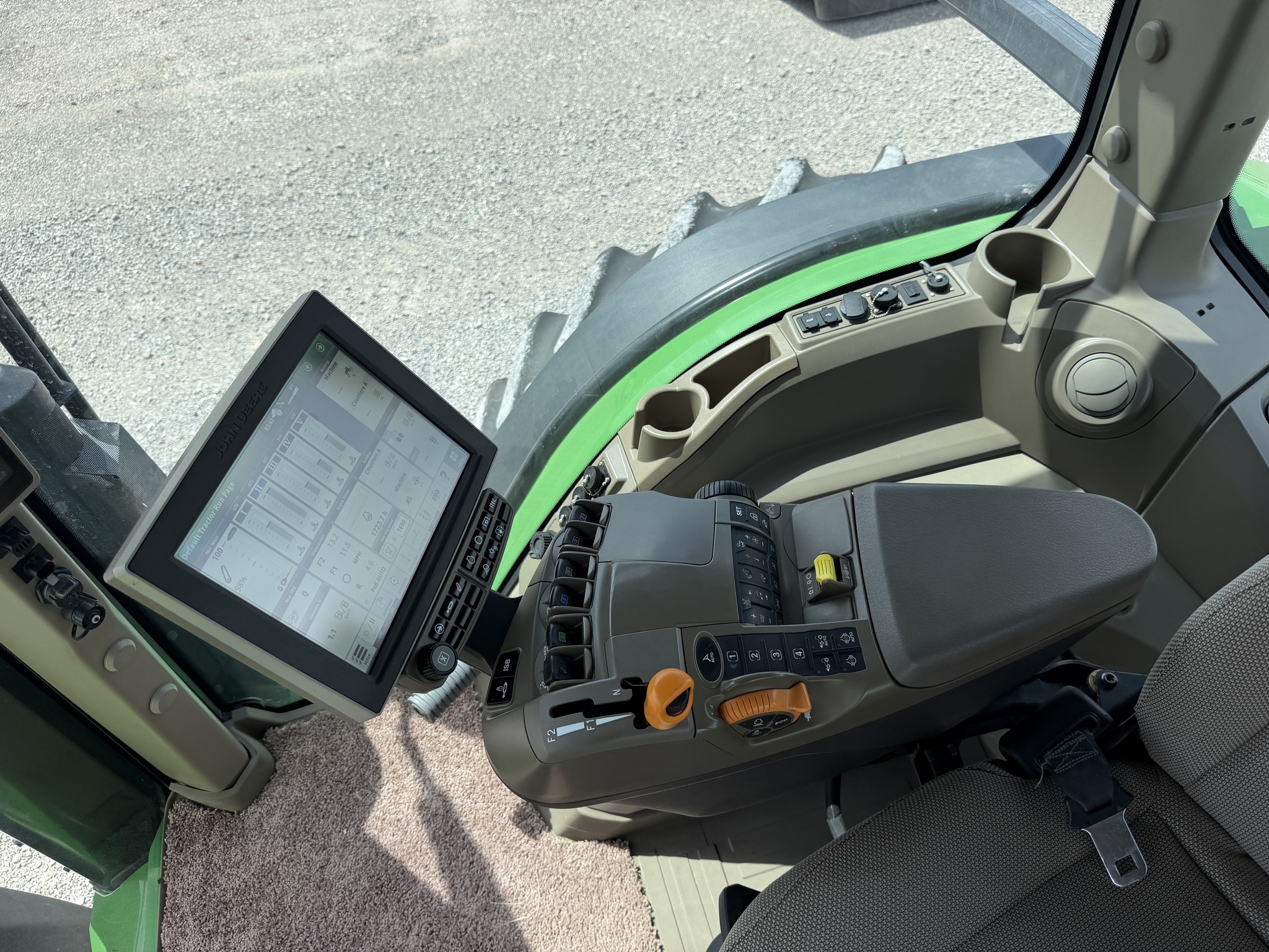 2022 John Deere 8R 310 Tractor