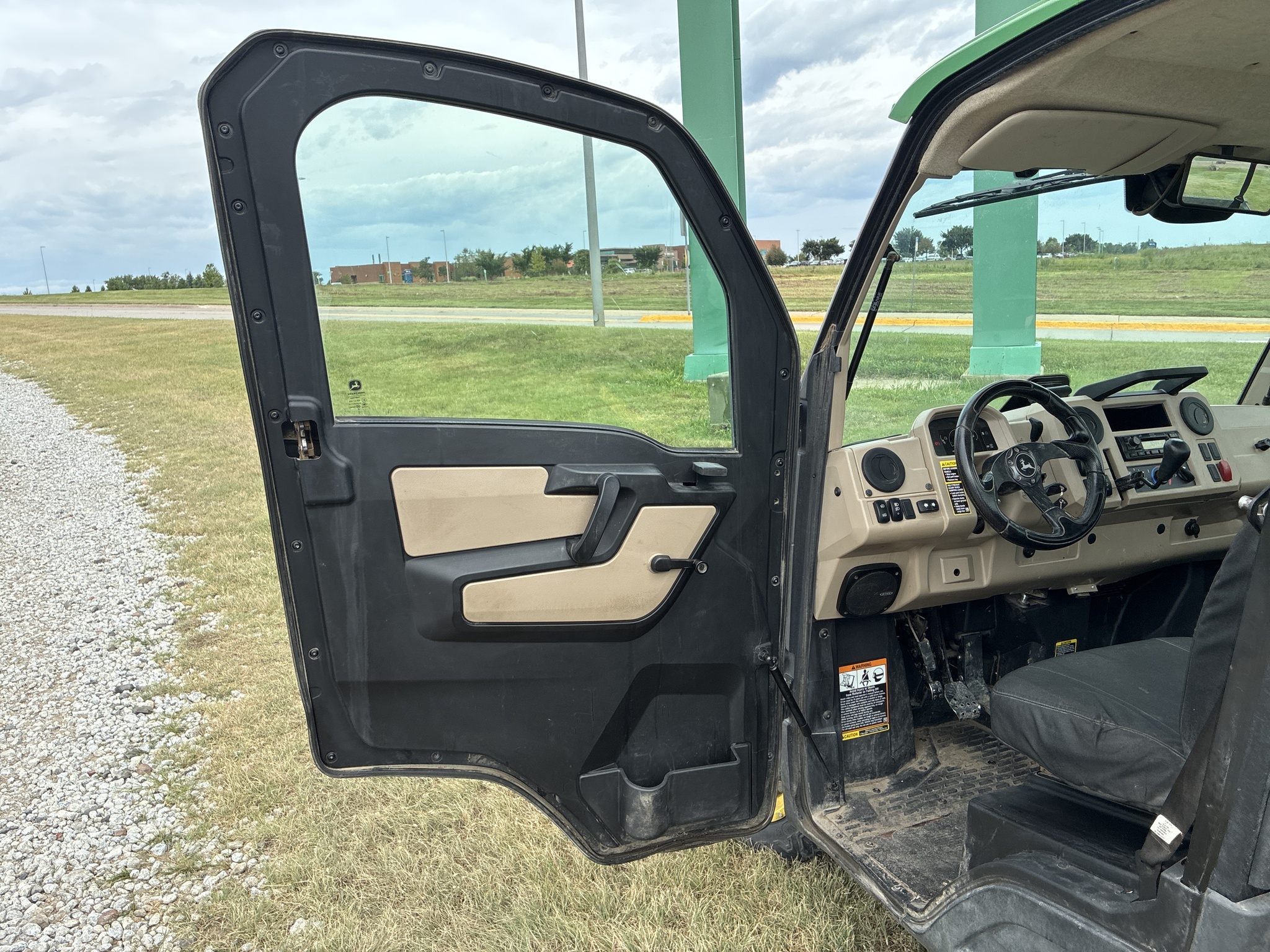 2019 John Deere XUV835R ATVs and Utility Vehicle