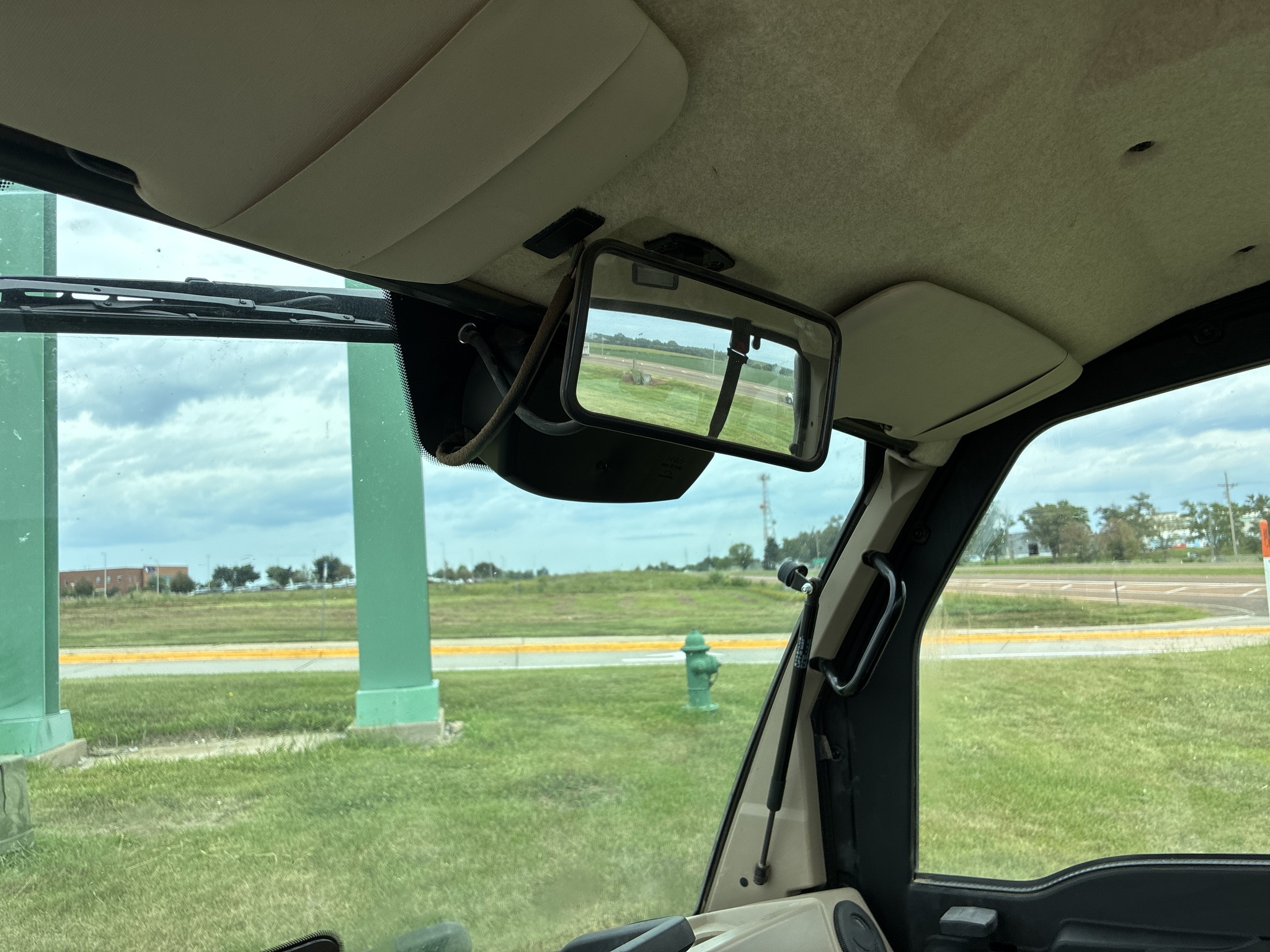 2019 John Deere XUV835R ATVs and Utility Vehicle