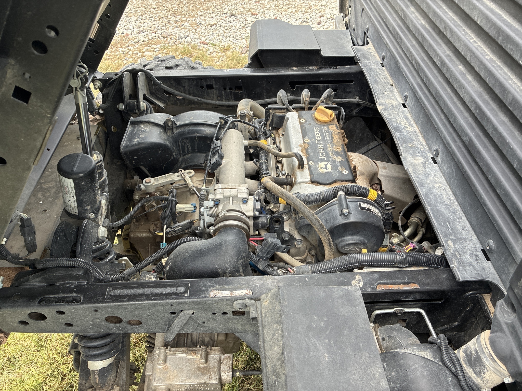 2019 John Deere XUV835R ATVs and Utility Vehicle