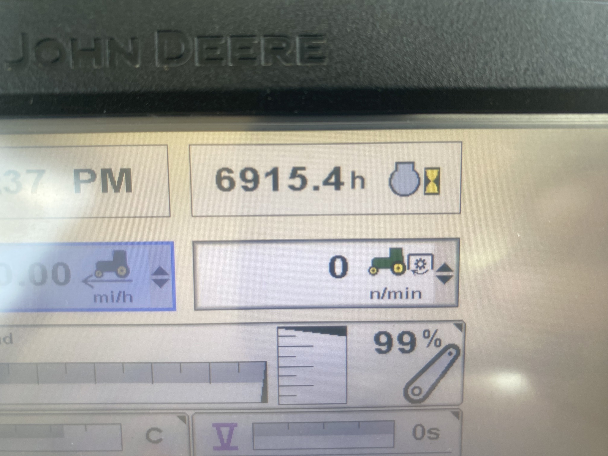 2014 John Deere 8335R Tractor