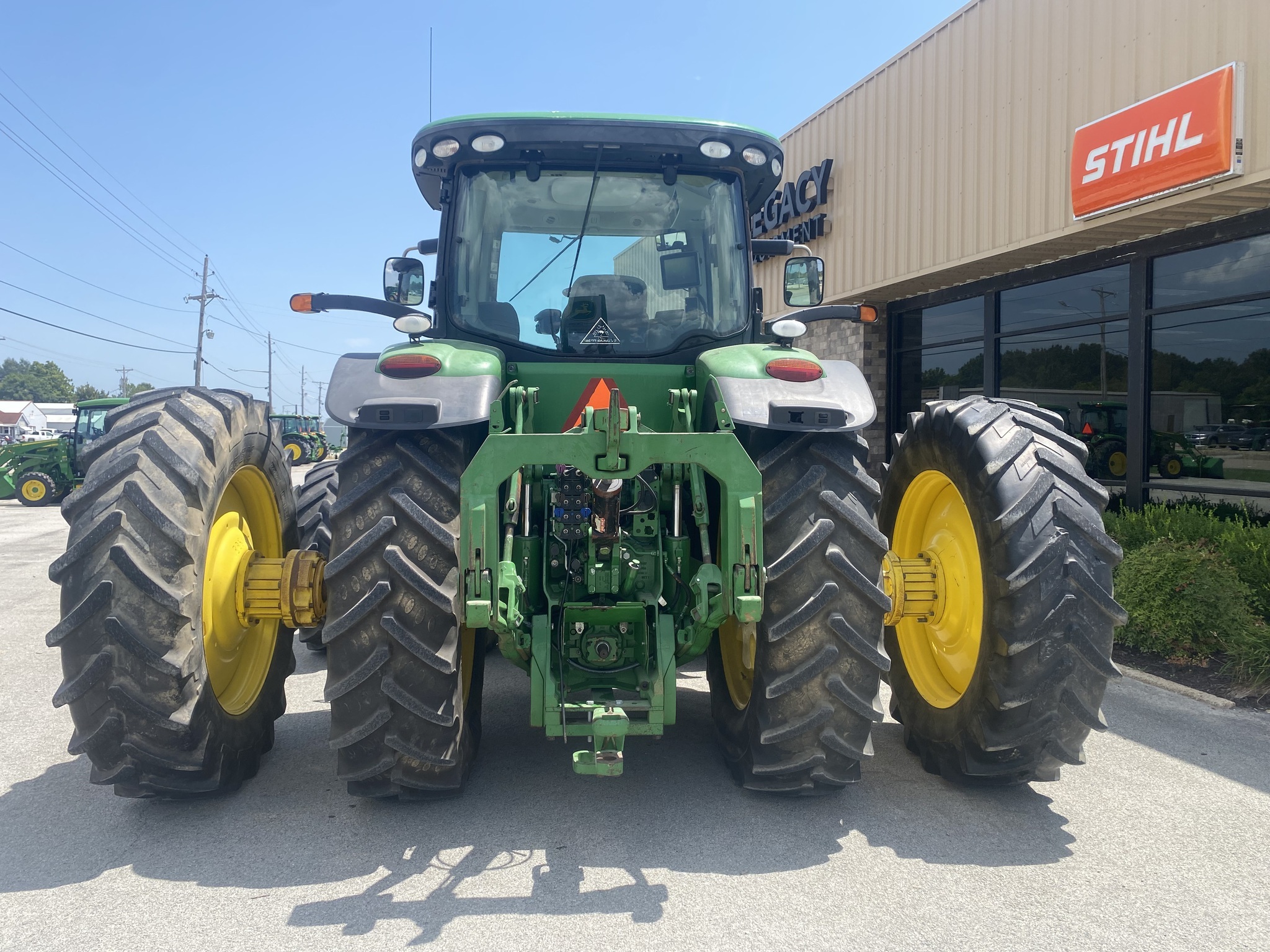 2014 John Deere 8335R Tractor