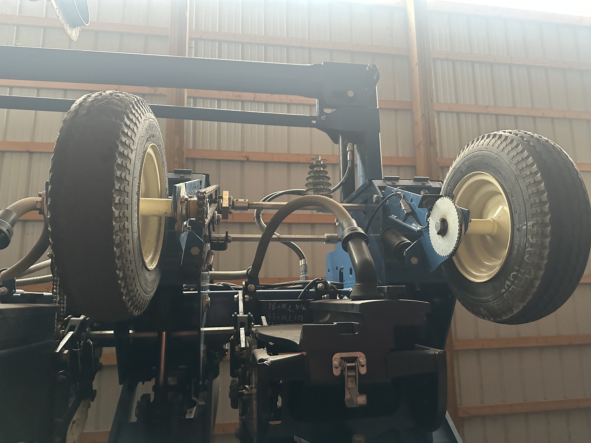 2012 Kinze 3600 Planter