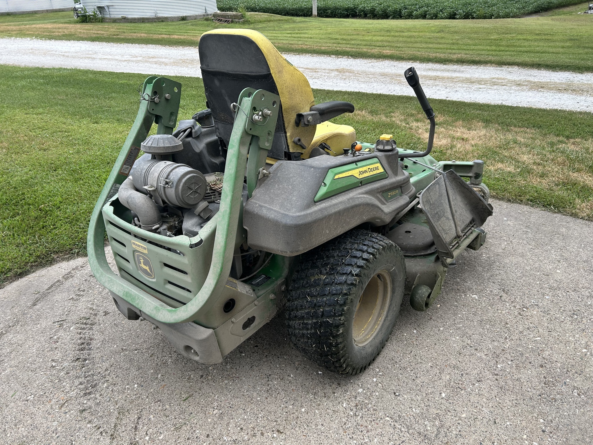 2024 John Deere Z930R Lawn Mower
