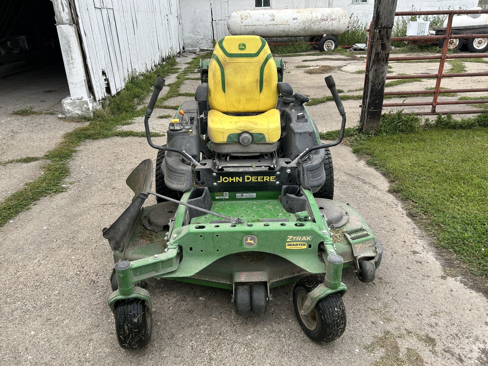 2024 John Deere Z930R Lawn Mower