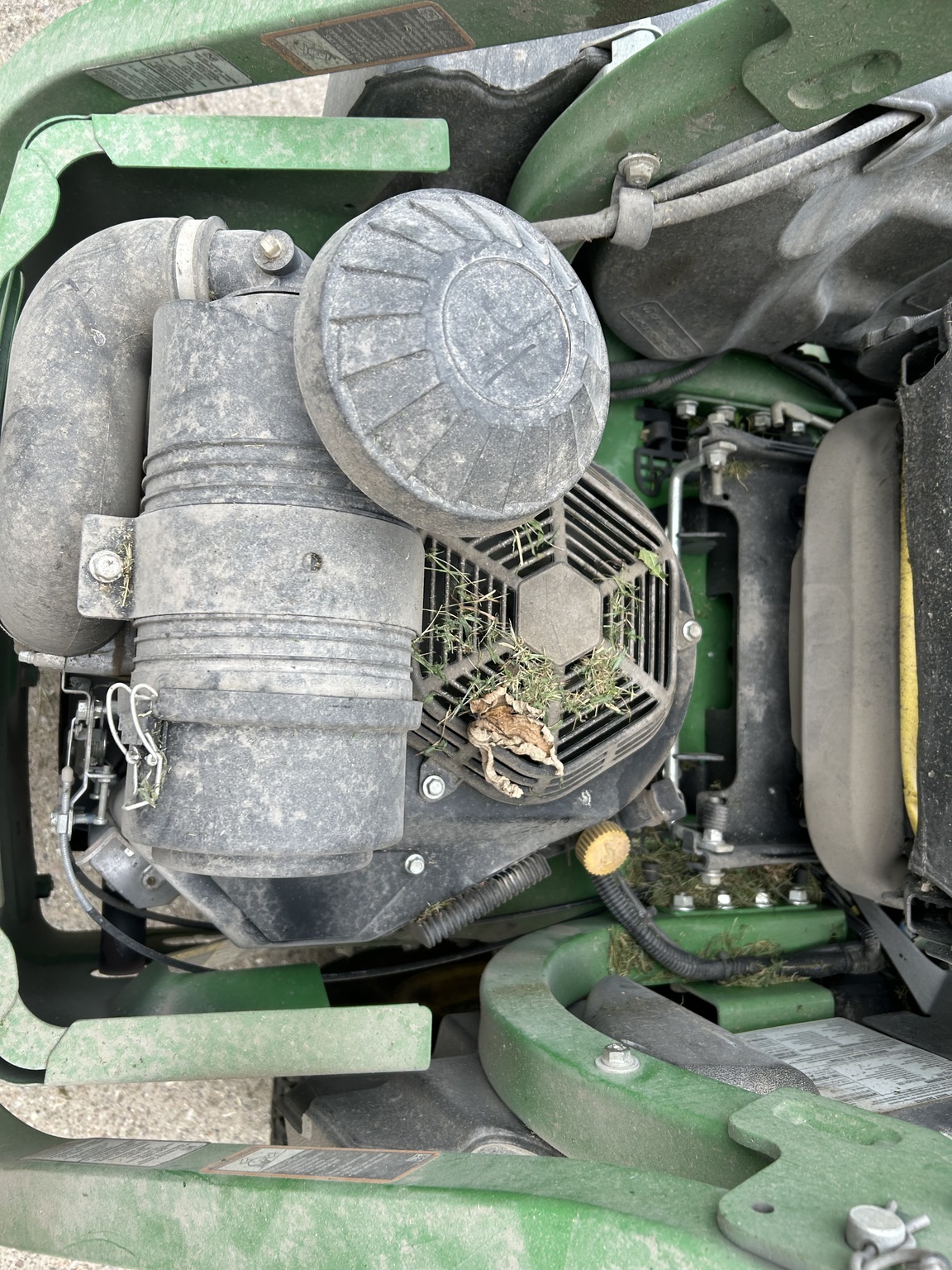 2024 John Deere Z930R Lawn Mower
