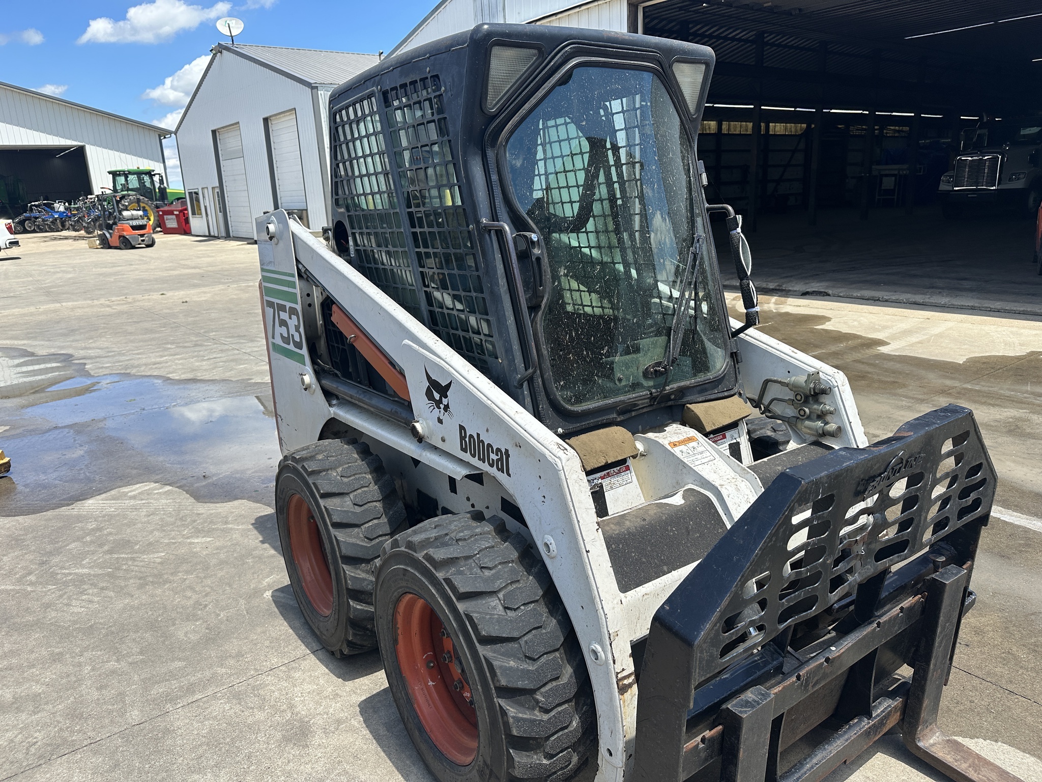 2000 Bobcat 753 Skid Steer