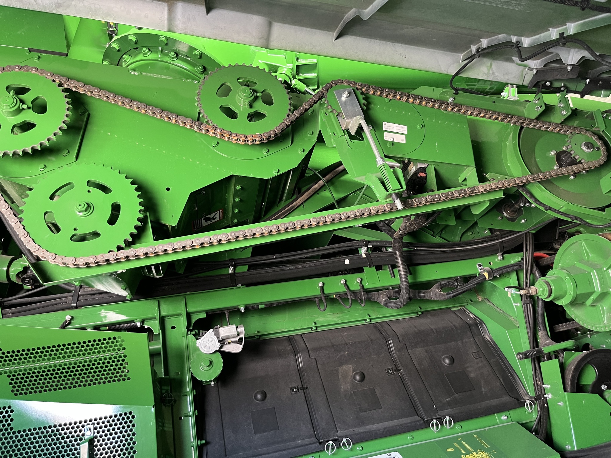 2025 John Deere S7 700 Combine
