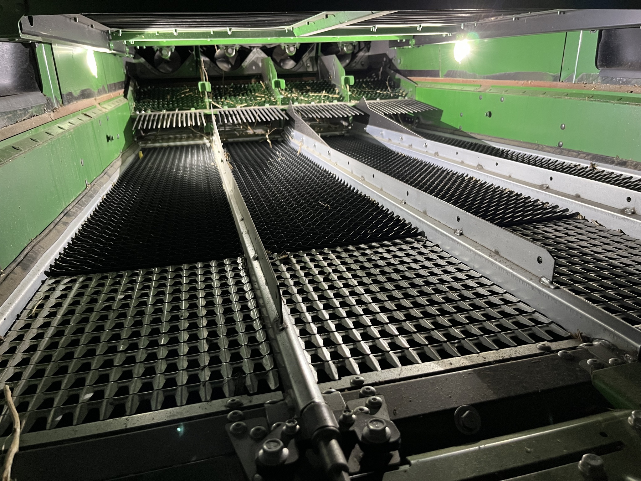 2025 John Deere S7 700 Combine