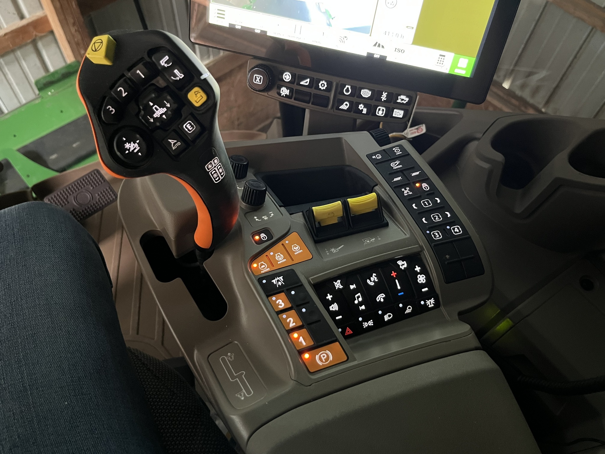 2025 John Deere S7 700 Combine