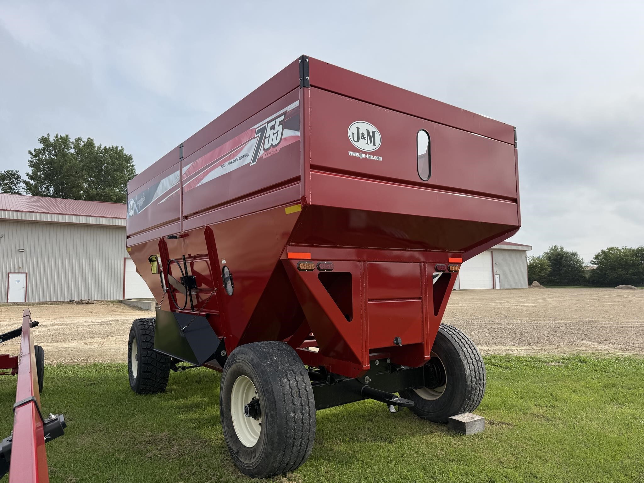2022 J&M 755SD Gravity Wagon