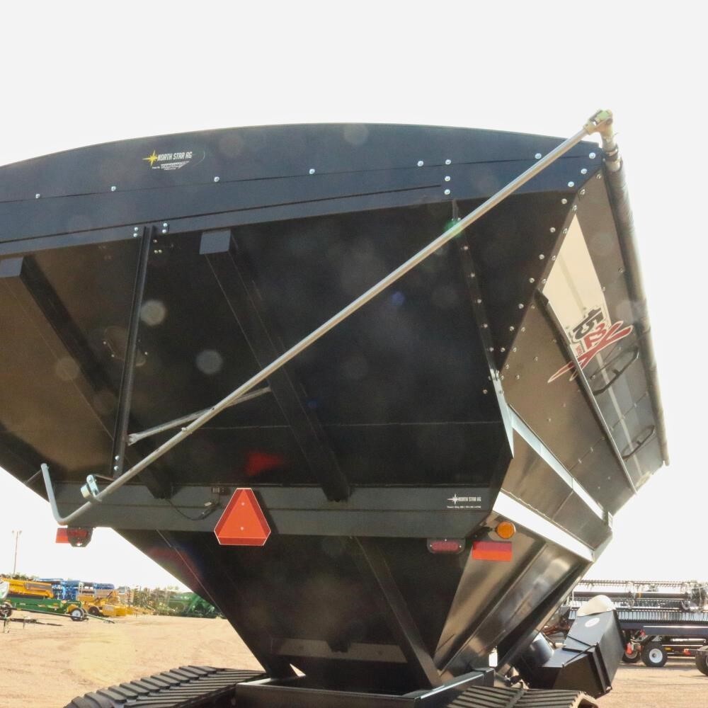 2026 J&M 1522-20T Grain Cart
