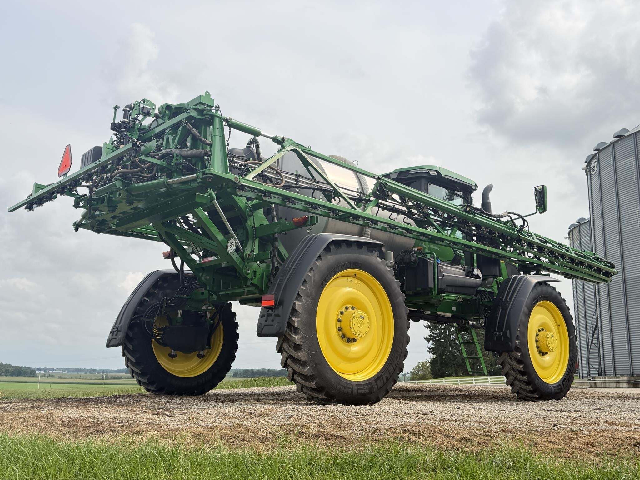 2023 John Deere 616R Self-Propelled Sprayer