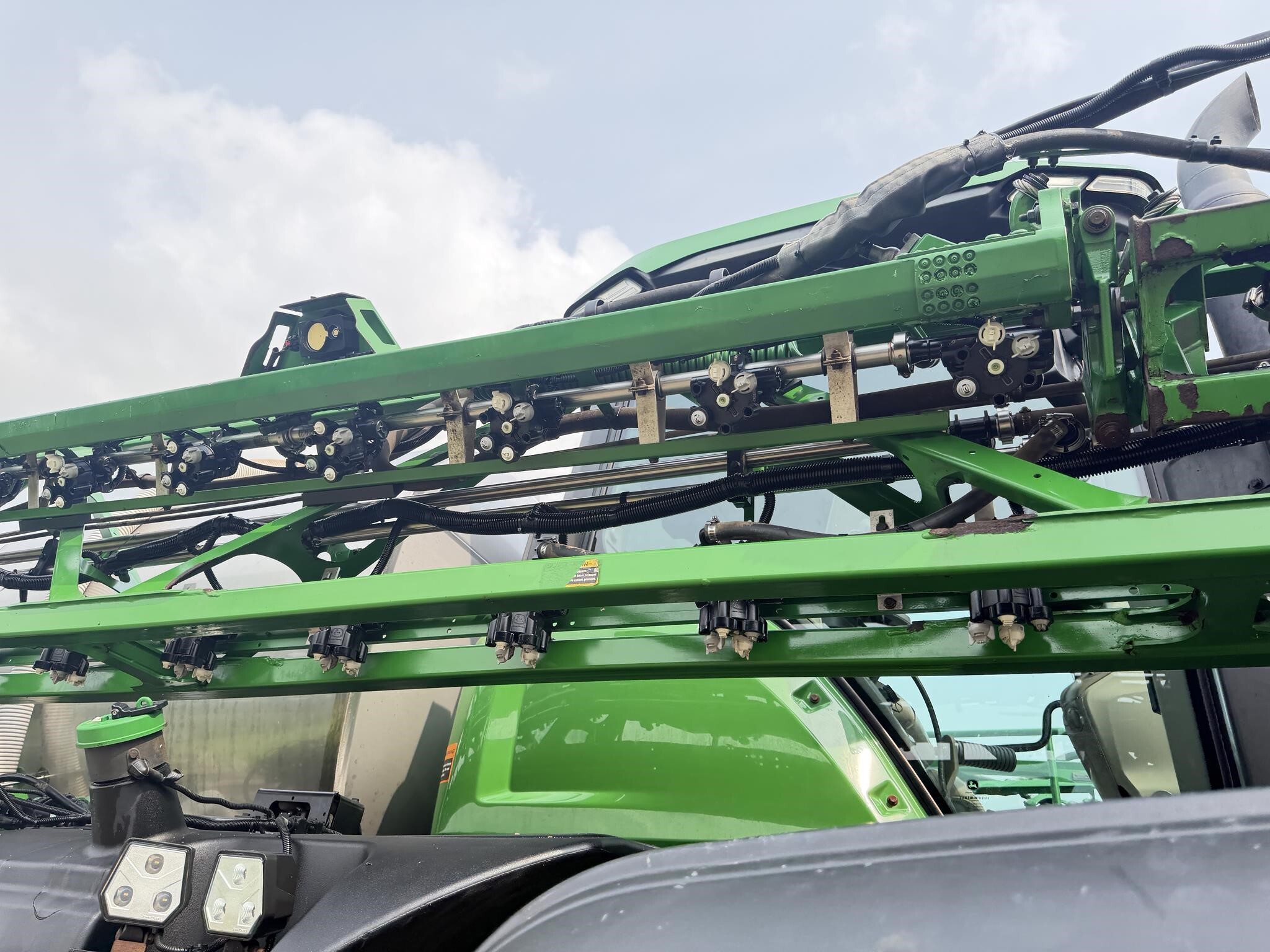 2023 John Deere 616R Self-Propelled Sprayer