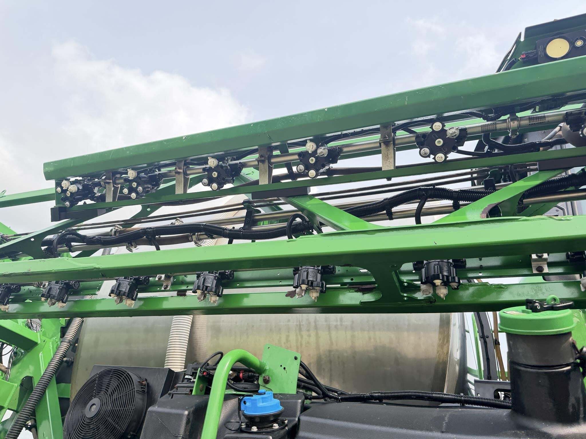 2023 John Deere 616R Self-Propelled Sprayer