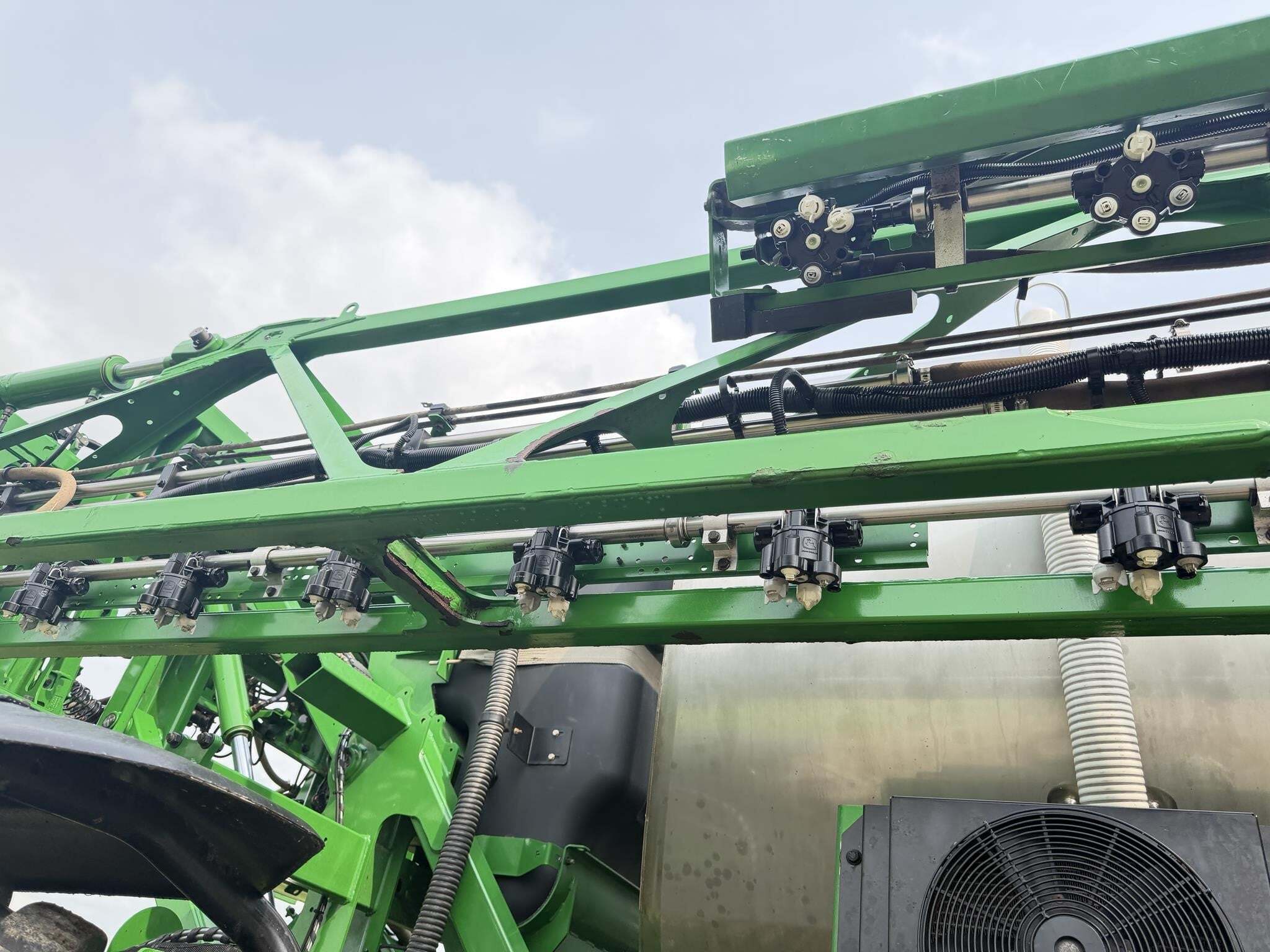 2023 John Deere 616R Self-Propelled Sprayer