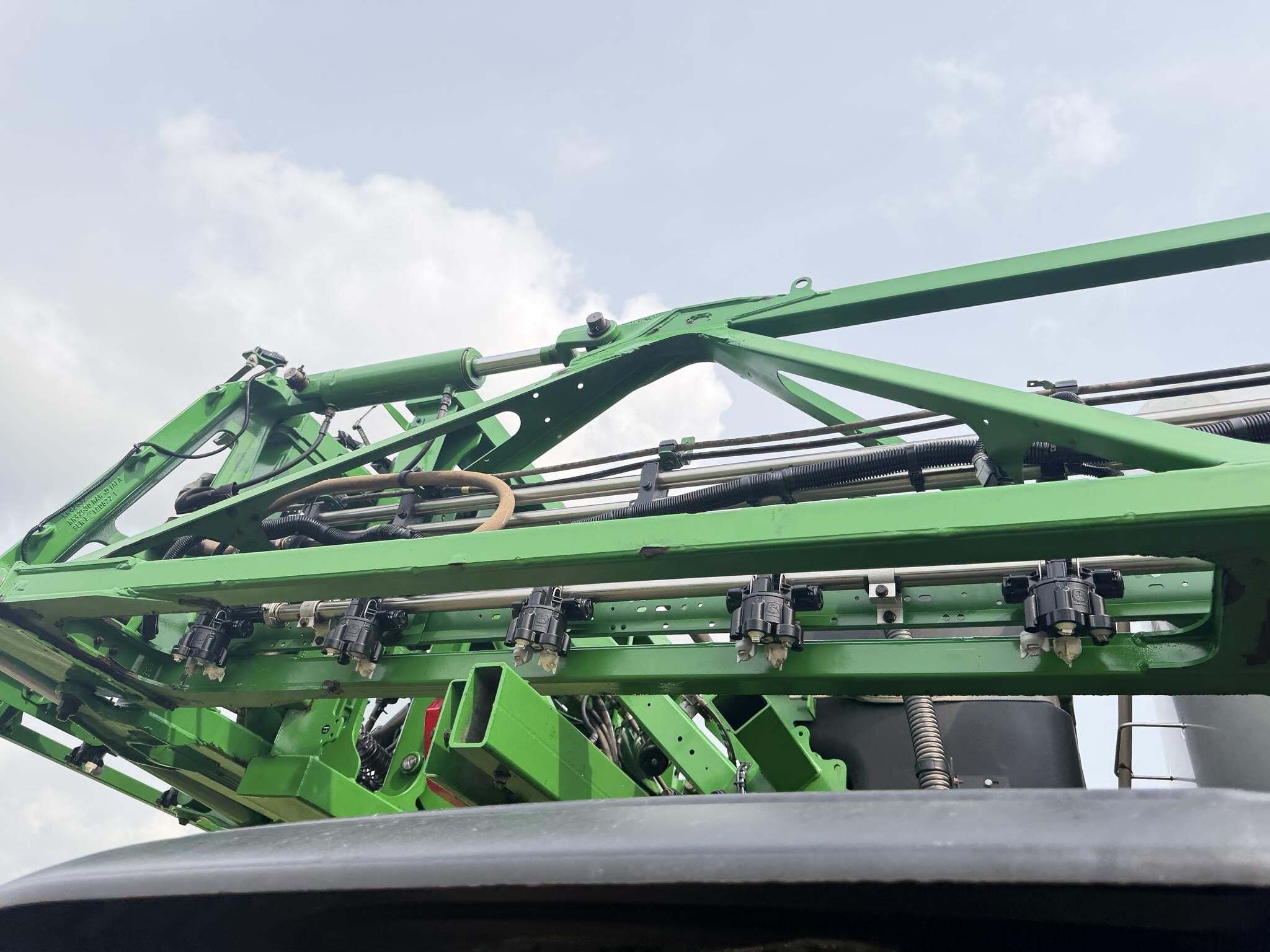 2023 John Deere 616R Self-Propelled Sprayer