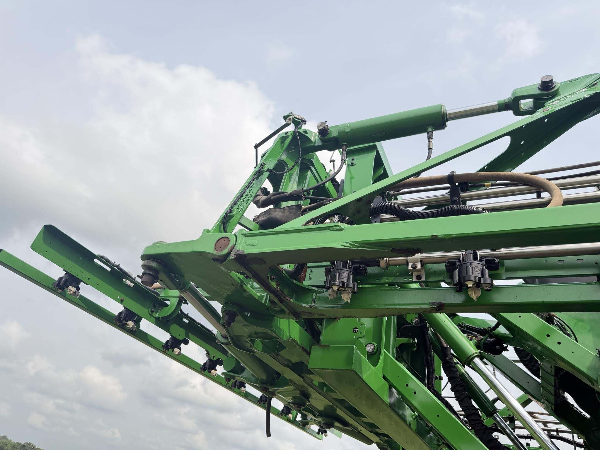 2023 John Deere 616R Self-Propelled Sprayer