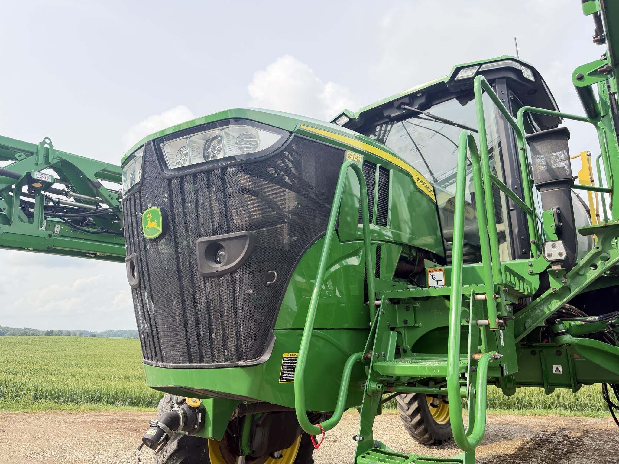 2023 John Deere 616R Self-Propelled Sprayer