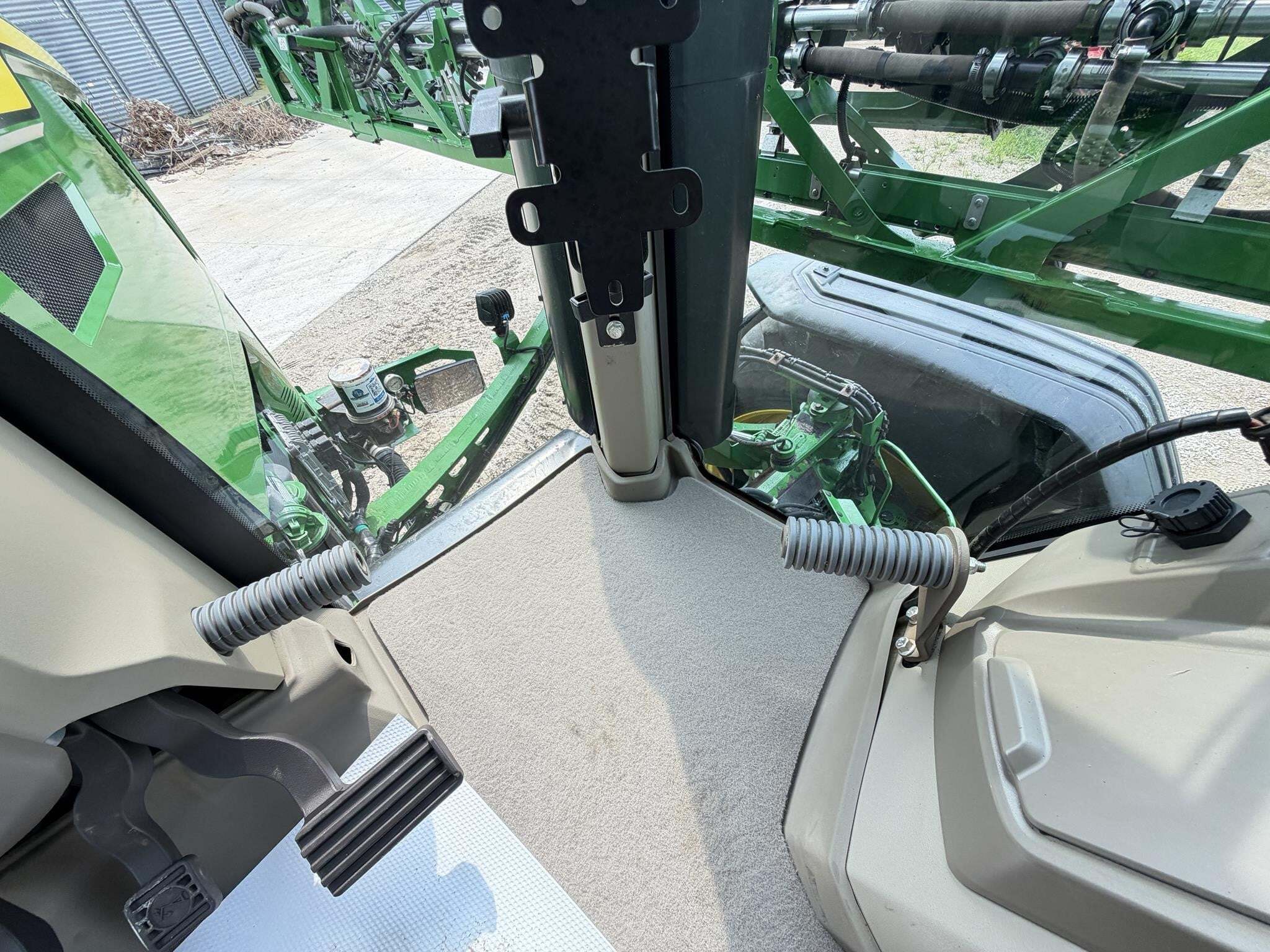 2023 John Deere 616R Self-Propelled Sprayer