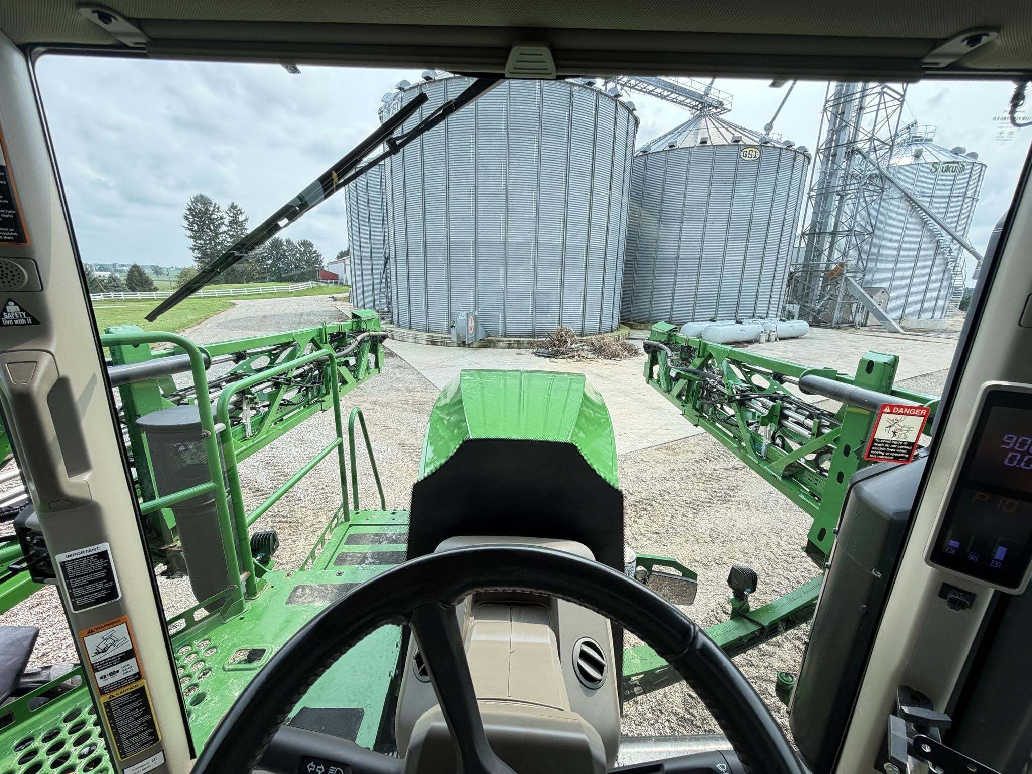 2023 John Deere 616R Self-Propelled Sprayer