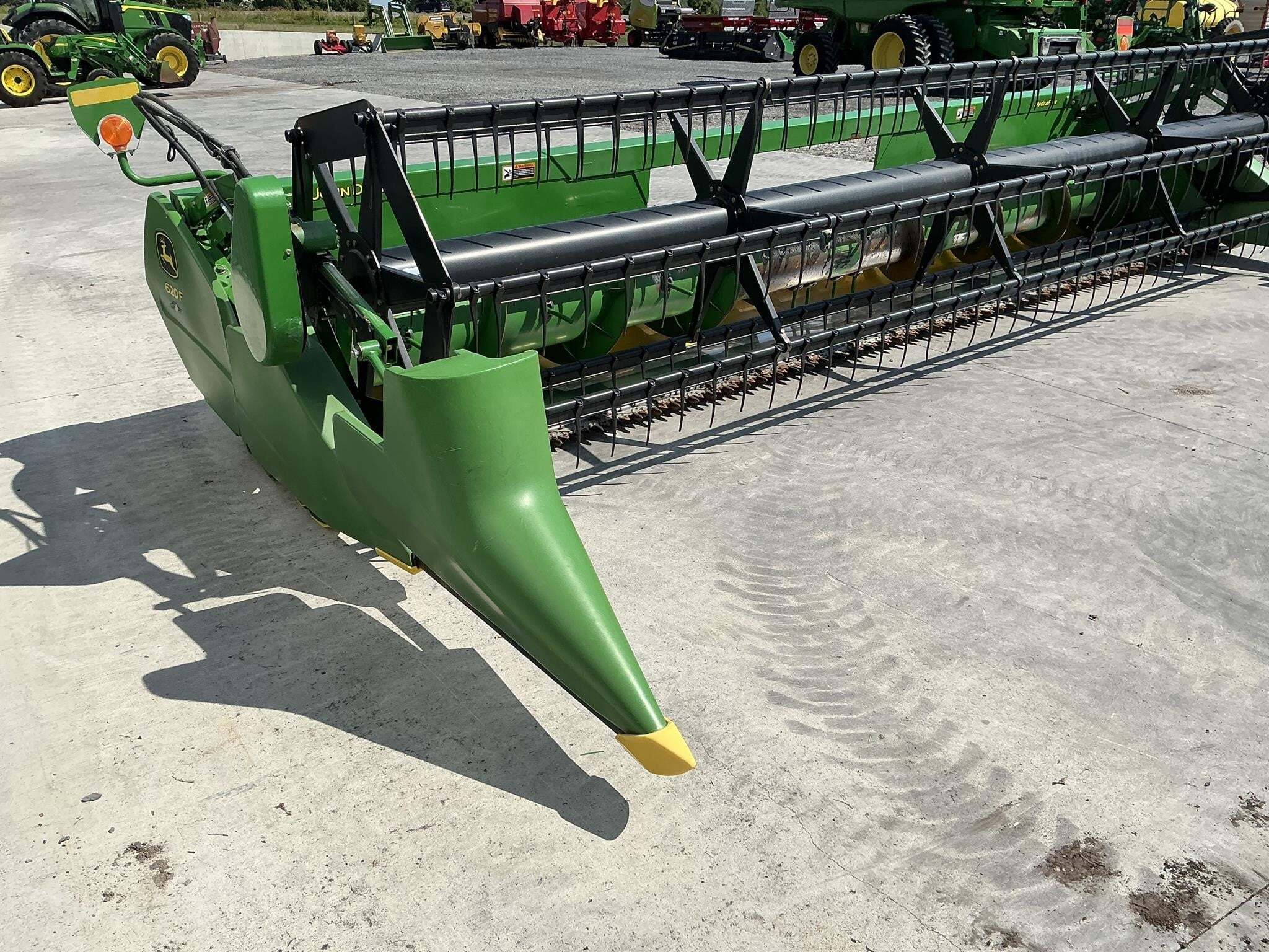 2011 John Deere 620F Platform