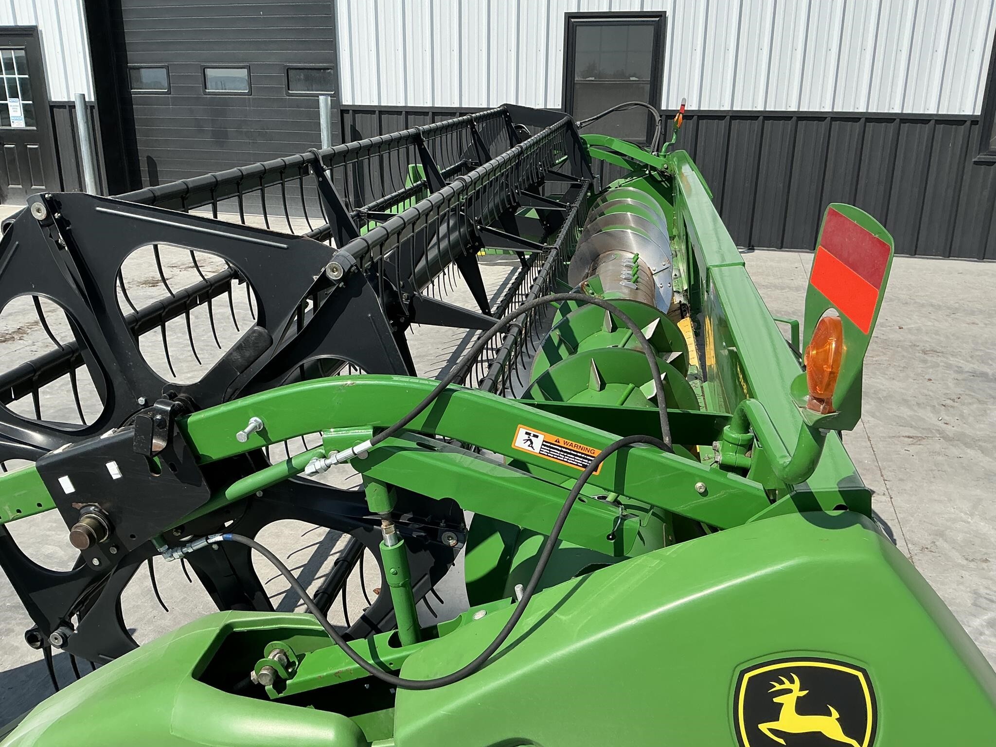 2011 John Deere 620F Platform