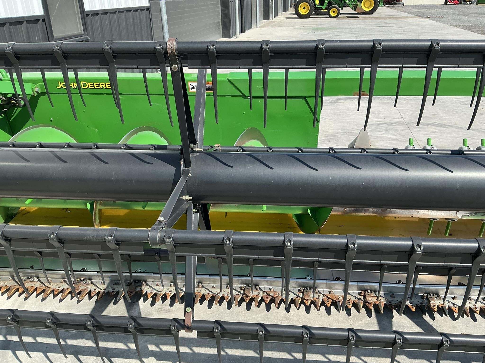 2011 John Deere 620F Platform