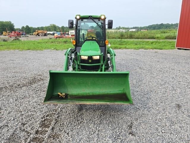 2017 John Deere 2025R Tractor