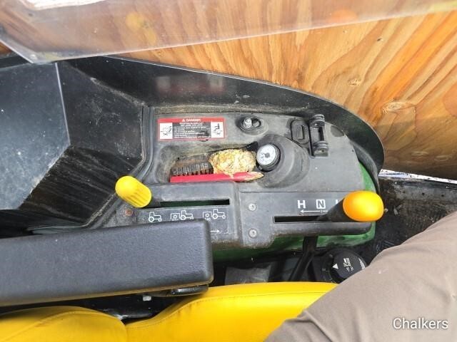 2017 John Deere 2025R Tractor