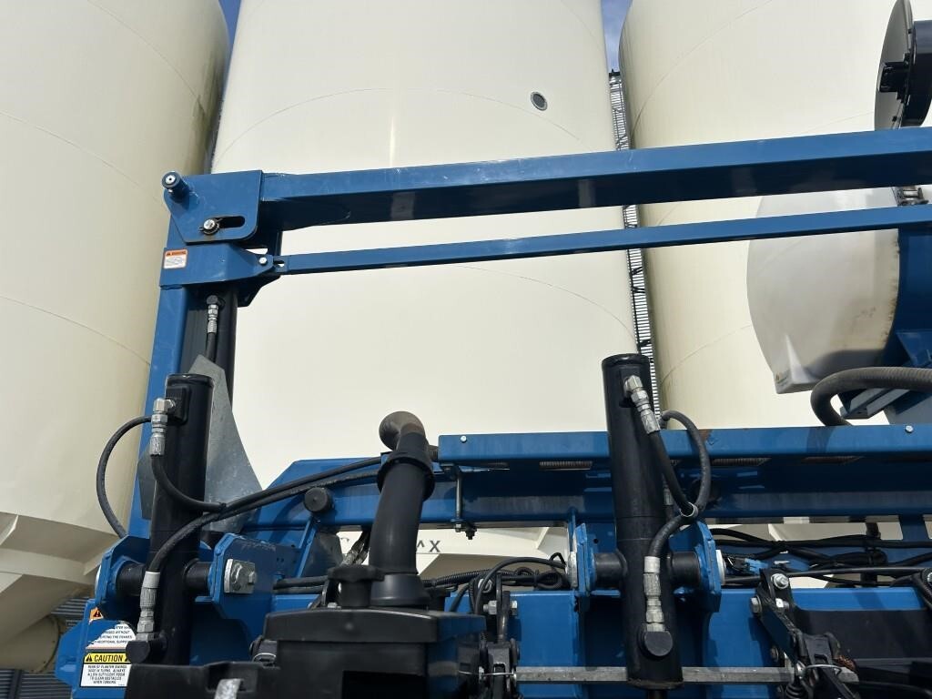 2011 Kinze 3660 Planter