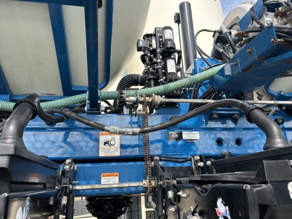 2011 Kinze 3660 Planter
