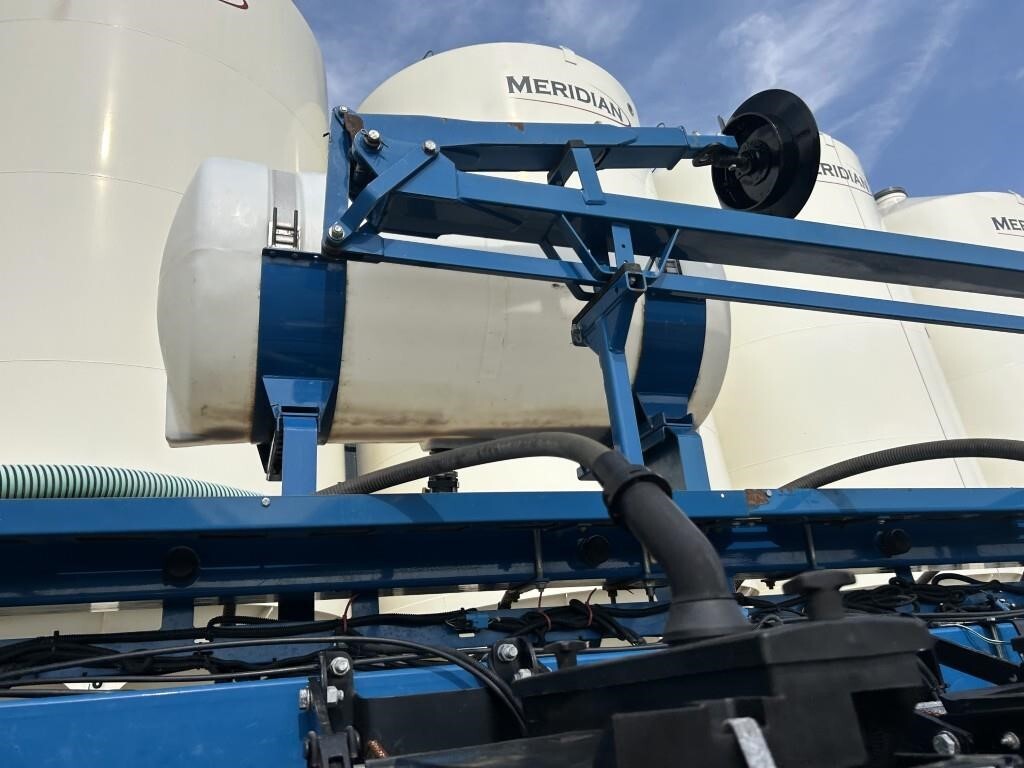 2011 Kinze 3660 Planter