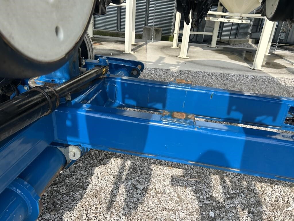 2011 Kinze 3660 Planter