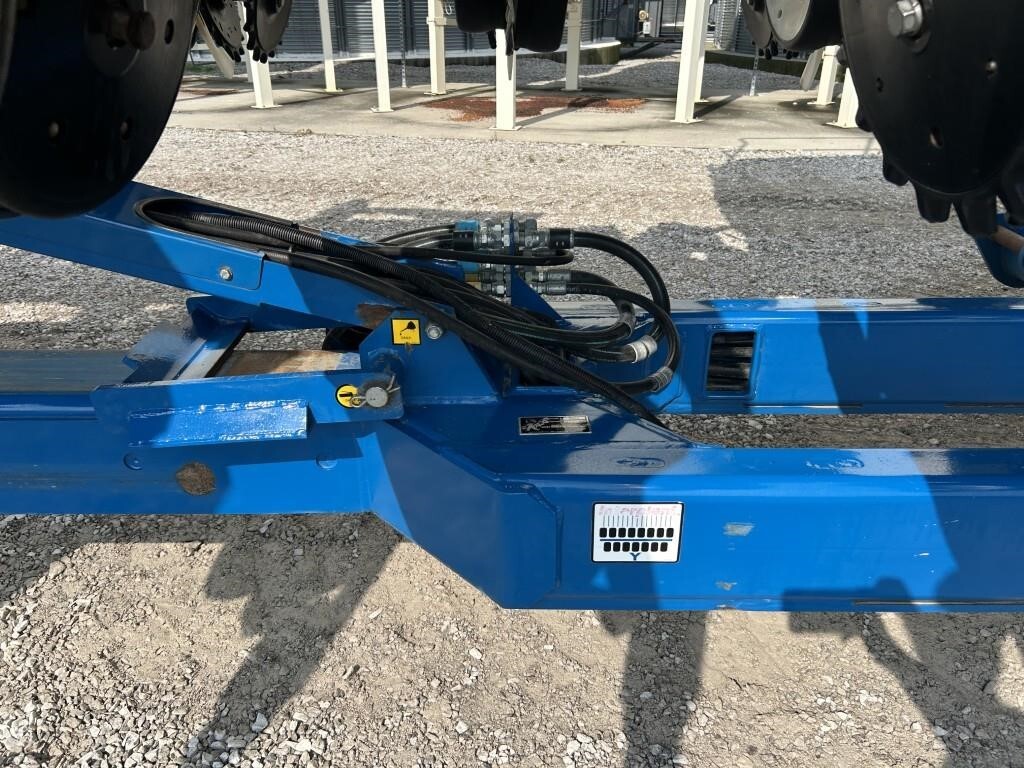 2011 Kinze 3660 Planter