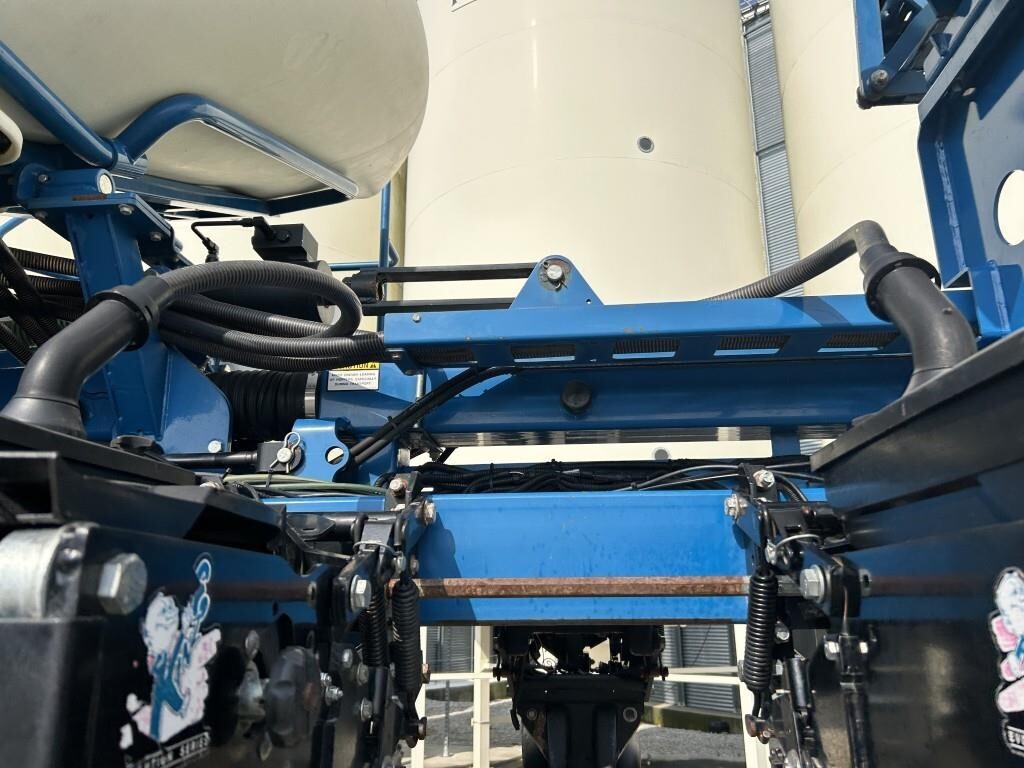 2011 Kinze 3660 Planter