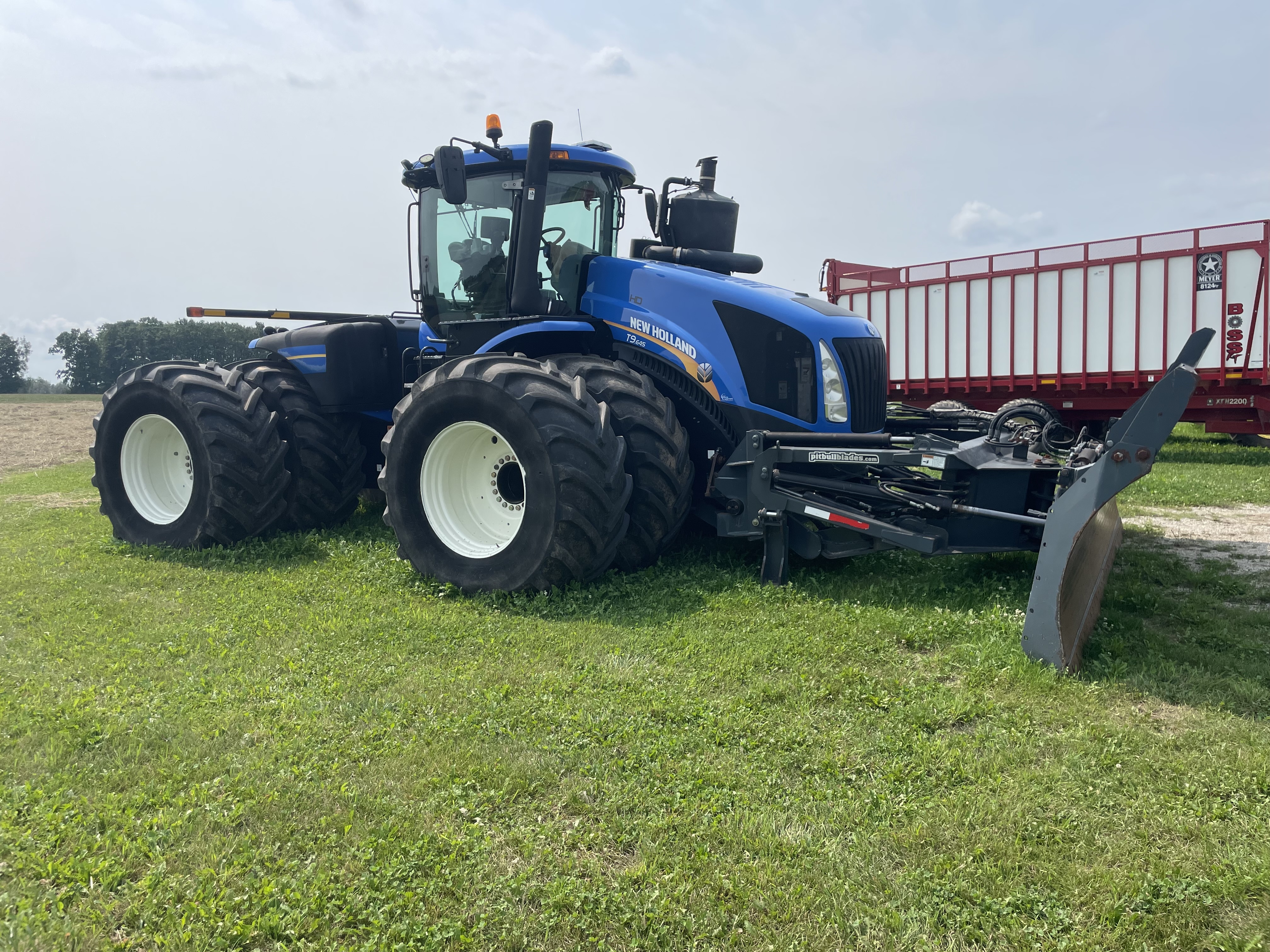 2017 New Holland T9.645 Tractor