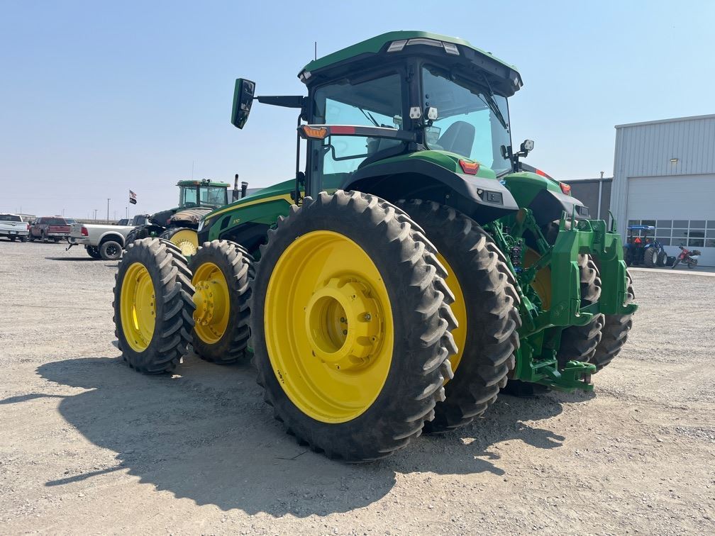 2025 John Deere 8R 370 Tractor