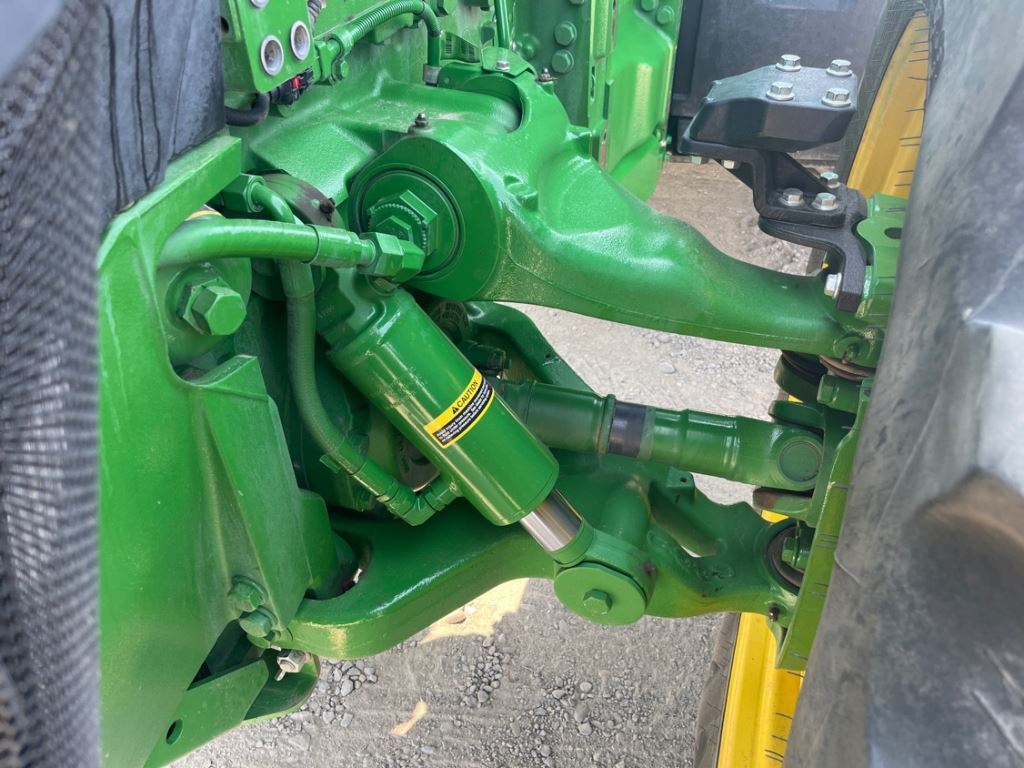 2025 John Deere 8R 370 Tractor