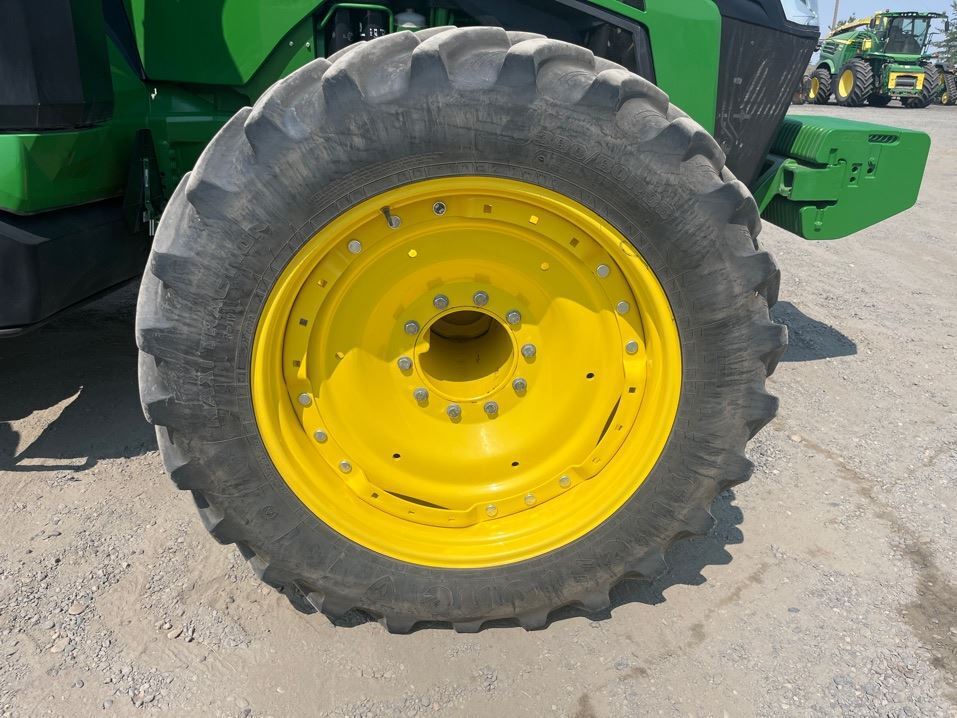 2025 John Deere 8R 370 Tractor